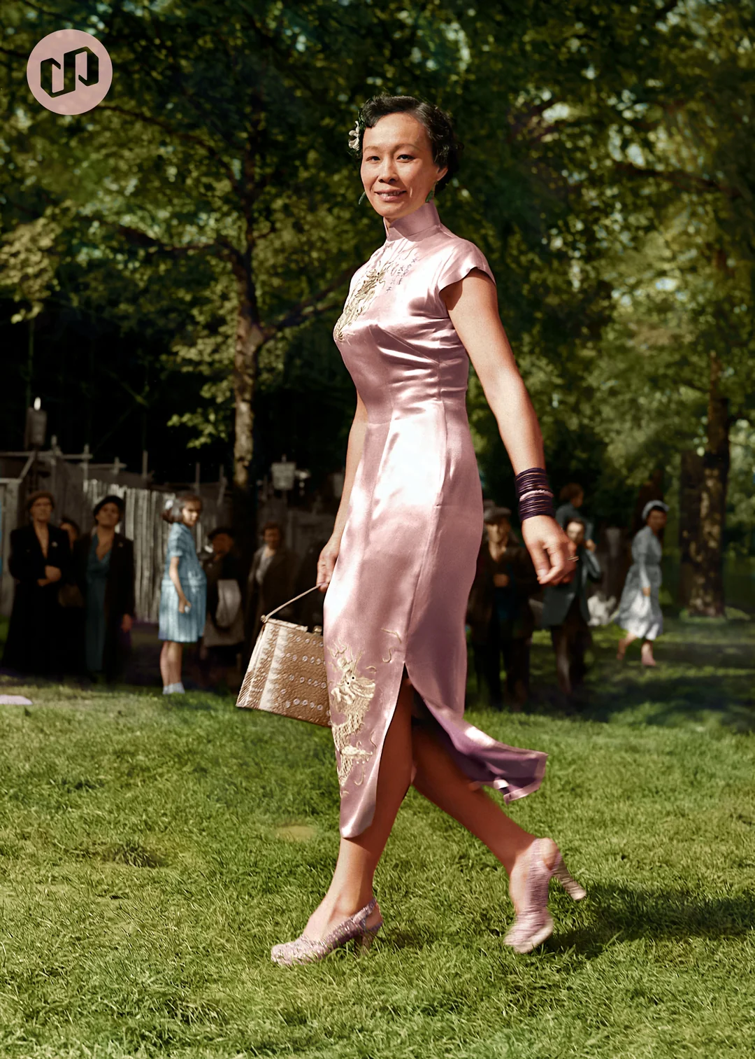 Elizabeth Choy in London to represent Singapore at the Coronation of Queen Elizabeth II in 1953.